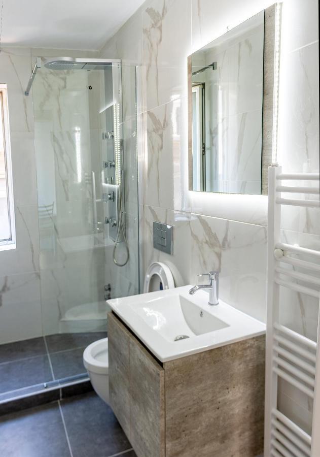 Loft Apartment เอเธนส์ ภายนอก รูปภาพ